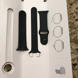 Apple iwatch black sports band. Came with the watch but I never used it